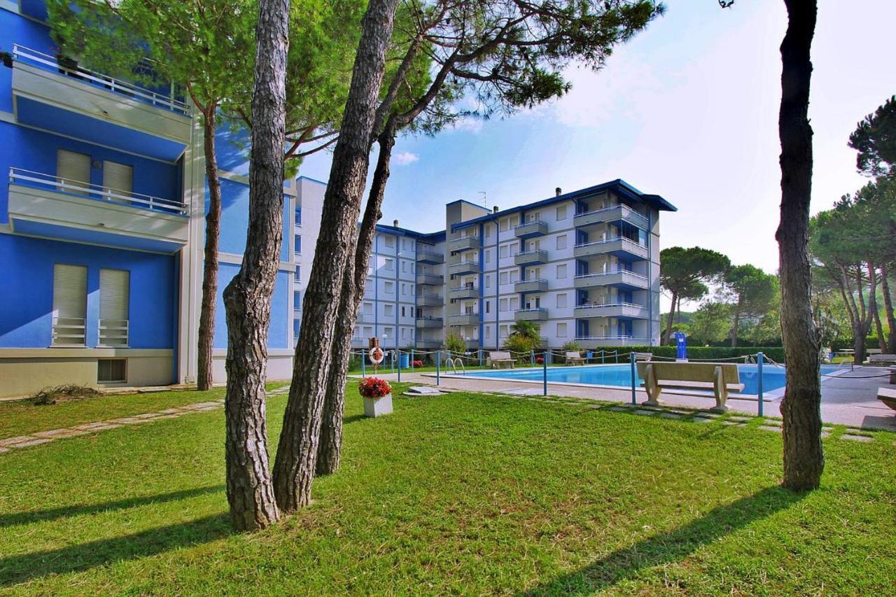 Althea Apartment Lignano Sabbiadoro Exterior photo